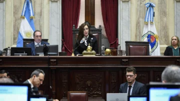 El Senado argentino aprueba un aumento de las jubilaciones, un nuevo revés para Milei