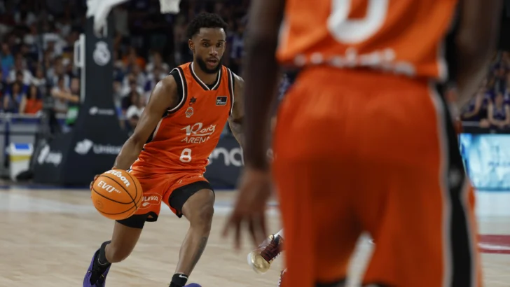 Jean Montero mejora su contrato con el Valencia Basket hasta 2028 Jean Montero mejora su contrato con el Valencia Basket hasta 2028