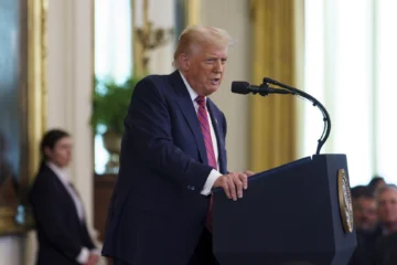 Un tribunal rechaza intento de Trump de eliminar la ciudadanía por nacimiento Un tribunal rechaza intento de Trump de eliminar la ciudadanía por nacimiento