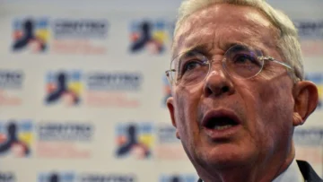 Álvaro Uribe: declaran culpable al expresidente de Colombia de los delitos de soborno y fraude procesal