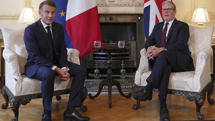 La migración centra la reunión de Macron y Starmer en Londres