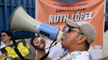 'Opinar puede costar la cárcel': Cristosal, la mayor ONG de derechos humanos de El Salvador, abandona el país