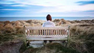 Las personas que son 'alérgicas' a otras personas (y el impacto que esto tiene en la salud física y emocional)