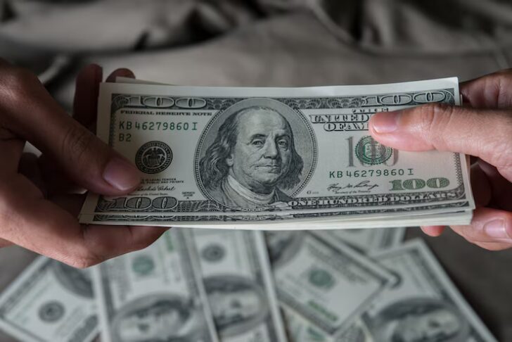 El dólar se cambia este miércoles para la venta a 60.87 pesos