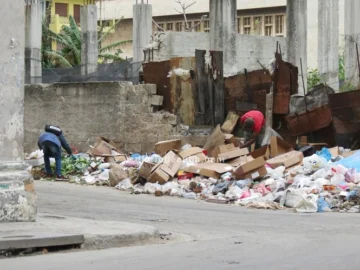 Renuncia la ministra que negó la existencia de mendigos en Cuba