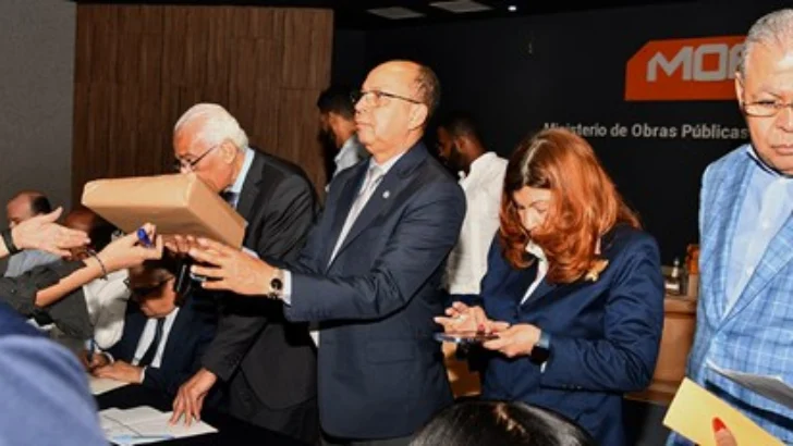 Obras Públicas realiza ofertas técnicas para contratar hormigón asfaltico caliente