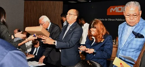 Obras Públicas realiza ofertas técnicas para contratar hormigón asfaltico caliente