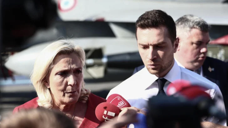 La policía registra la sede de un partido de ultraderecha en Francia