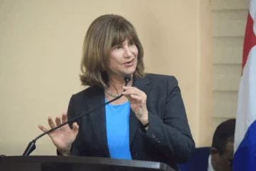  Palabras de la vicerrectora de Extensión, Rosalía Sosa Pérez.