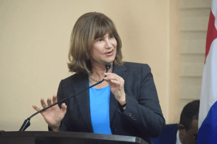  Palabras de la vicerrectora de Extensión, Rosalía Sosa Pérez.