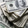 El dólar se cambia este martes para la venta a 60.39 pesos