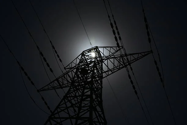 La región este tiene la mayor cantidad de hogares fuera del sistema eléctrico público