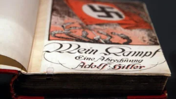 El ‘Mein Kampf’ de Hitler cumple 100 años: así ha sobrevivido el texto