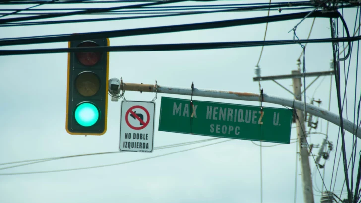 Desde hoy te pueden multar por girar a la izquierda en la avenida Lope de Vega
