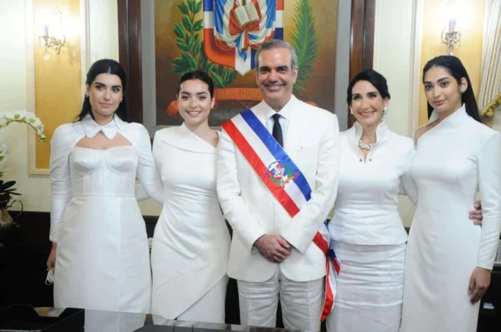 Esposa e hijas de Abinader se suman a rechazo del Código Penal por retrocesos en derechos