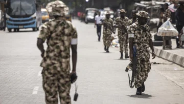 Tropas nigerianas matan a más de 100 presuntos miembros de una banda criminal