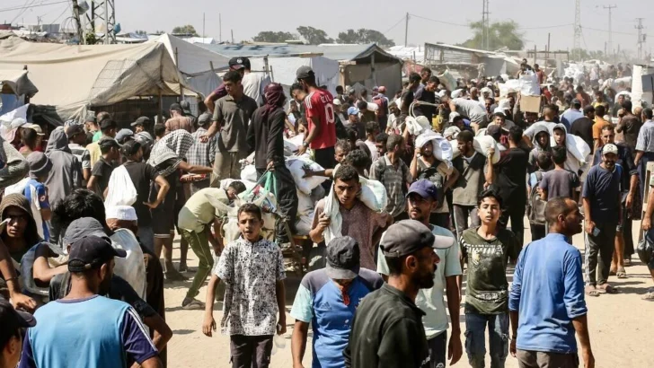 Gaza: para los refugiados del campo de Al-Mawasi, el acceso a la ayuda alimentaria es imposible