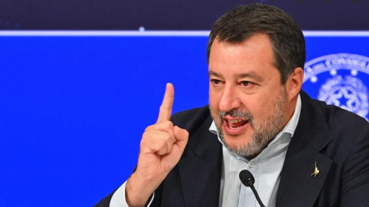 Francia convoca a embajadora italiana por comentarios "inaceptables" de Salvini contra Macron