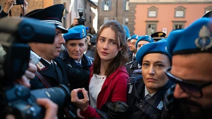 La polémica por la nueva serie de Amanda Knox, la estadounidense que fue condenada y absuelta del asesinato de su compañera de cuarto