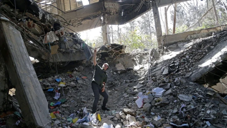 'Había cadáveres por todas partes': la BBC reconstruye lo que ocurrió dentro de Evin, una de las prisiones más infames de Irán en la que murieron 80 personas en un ataque de Israel