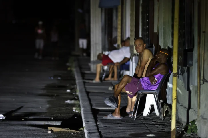 Apagones, promesas, averías y hastío: 12 meses de crisis energética total en Cuba