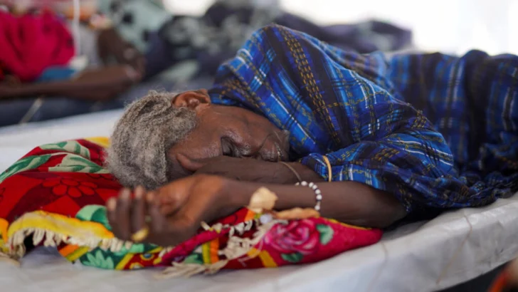 Refugiados luchan contra el hambre y el cólera en los campos de desplazados de Sudán