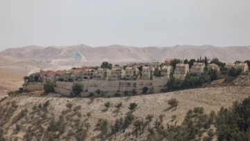 Colonos israelíes atacan a palestinos en Cisjordania tras anuncio de Smotrich sobre nuevos asentamientos