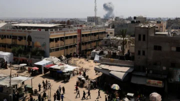 20 años después de su salida de la Franja de Gaza, Israel recrudece sus ataques para retomarla