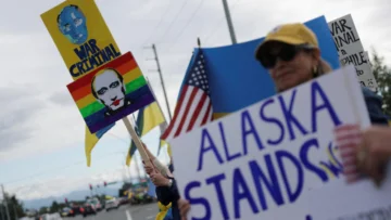 Putin llega a la cumbre de Alaska en posición de fuerza para hablar con Trump de Ucrania