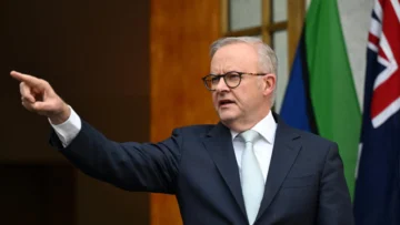 Australia expulsa al embajador de Irán y acusa a Teherán de dos ataques antisemitas Australia expulsa al embajador de Irán y acusa a Teherán de dos ataques antisemitas