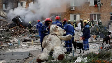 El mayor ataque ruso contra Kiev en semanas deja al menos 18 muertos y escala la condena internacional