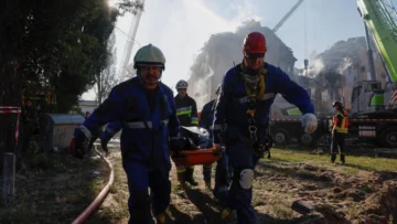 Sube a 23 cifra de muertos tras ataque ruso en Kiev; Moscú tilda de parcial plan de garantías para Ucrania