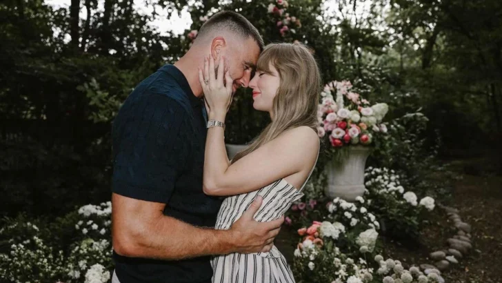 'Un cortejo meticulosamente coreografiado': cómo la foto de compromiso de Taylor Swift y Travis Kelce hace eco de la simbología de 6 siglos de historia del arte