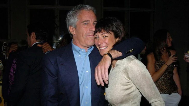 Ghislaine Maxwell dice que 'no hay ninguna lista' Epstein en una entrevista con el Departamento de Justicia de EE.UU.