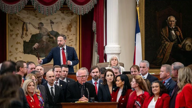 Legisladores de Texas aprueban un nuevo mapa electoral que favorece a los republicanos