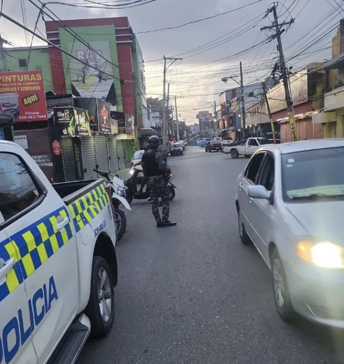 Autoridades policiales intensifican operativos preventivos y focalizados en Sabana Perdida