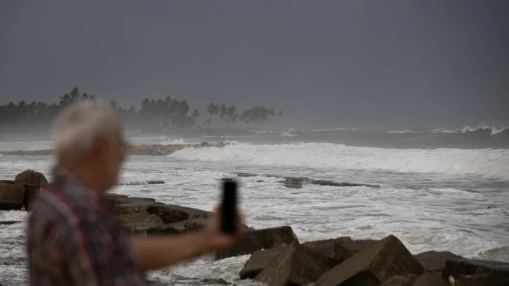 COE exhorta a operadores de embarcaciones permanecer en puerto en la costa caribeña