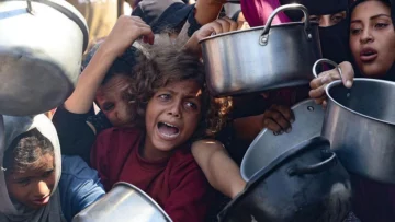 'Los niños dicen que desearían morir para poder ir al cielo y comer': la hambruna se extiende en Gaza mientras Israel prepara el asalto a la mayor ciudad de la Franja
