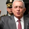Colombia: la Justicia ordena libertad a expresidente Uribe mientras apela condena