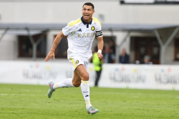 Cristiano Ronaldo marca tres de los cuatro goles del Al Nassr al Rio Ave