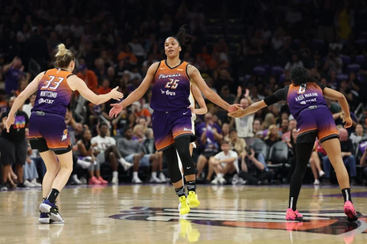 Alyssa Thomas hace historia en la WNBA con tres triples-dobles seguidos