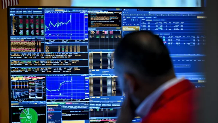 Wall Street cierra mixto tras nuevos datos de inflación más pesimistas