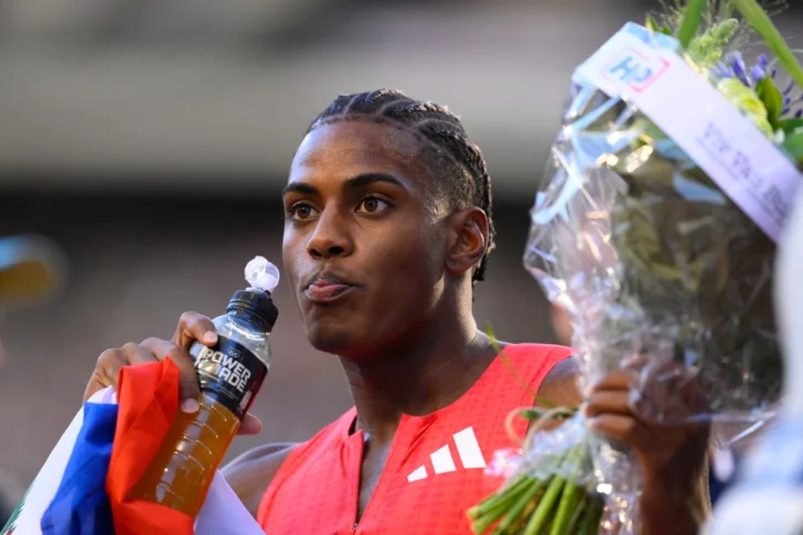 Lyles gana final de 200 metros y Alexander Ogando culmina tercero
