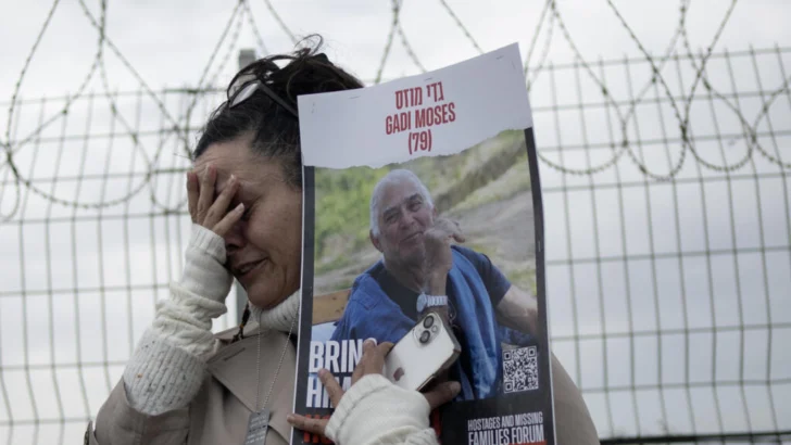 Familiares de rehenes israelíes exigen “terminar esta guerra y acabar con el sufrimiento de ambos lados”