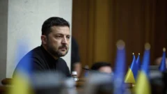 Zelenski sobre las conversaciones en Alaska: 'No pueden tomarse decisiones sin Ucrania'
