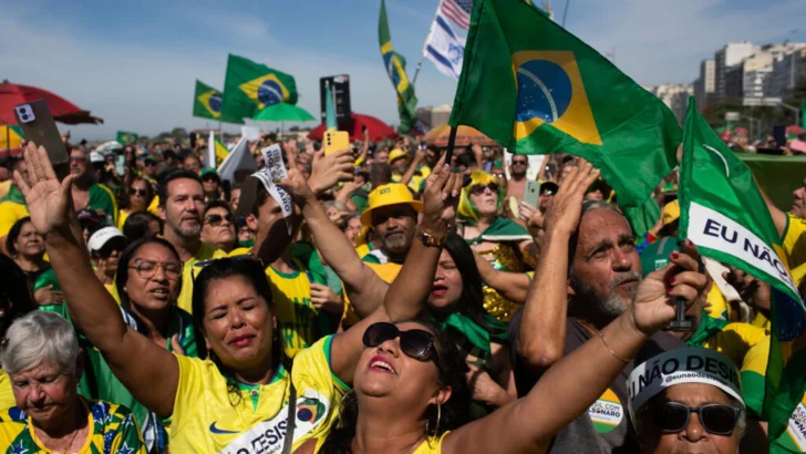 Miles de seguidores de Bolsonaro se manifiestan en Brasil agradeciendo las sanciones de EEUU