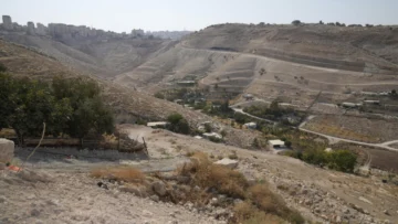 Israel aprueba proyecto de nuevos asentamientos en Cisjordania que busca enterrar un Estado palestino