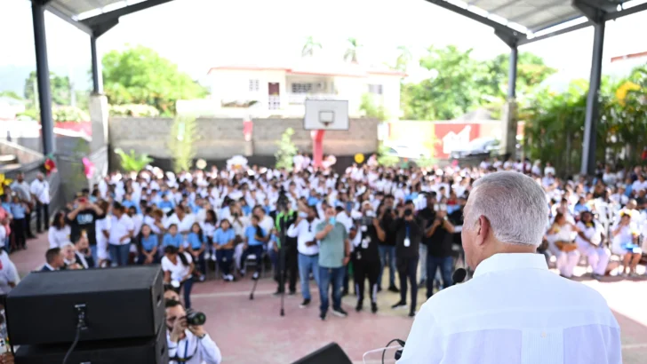 Andrés Bautista resalta inicio del año escolar 2025-2026 Andrés Bautista resalta inicio del año escolar 2025-2026
