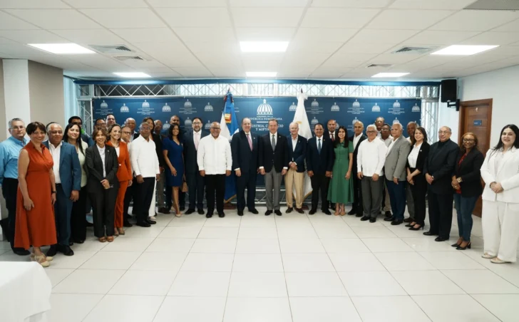 Gobierno dialoga con mipymes para impulsar y fortalecer el tejido productivo nacional