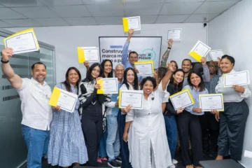 Bright Podium capacita médicos en estrategias éticas de marca personal